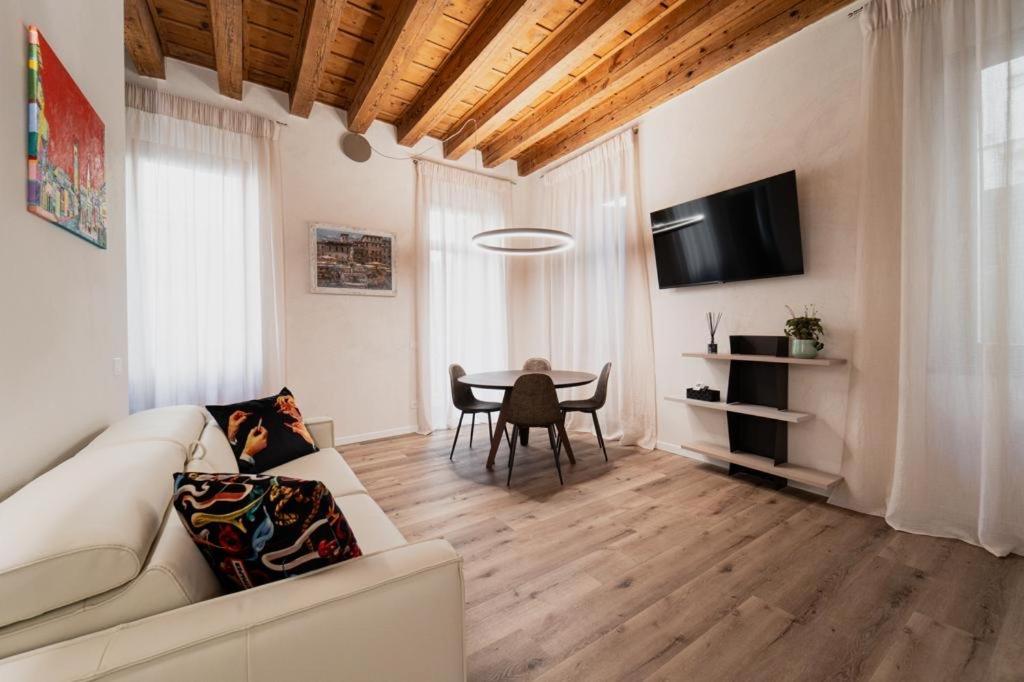 Flores Home Verona Ngoại thất bức ảnh